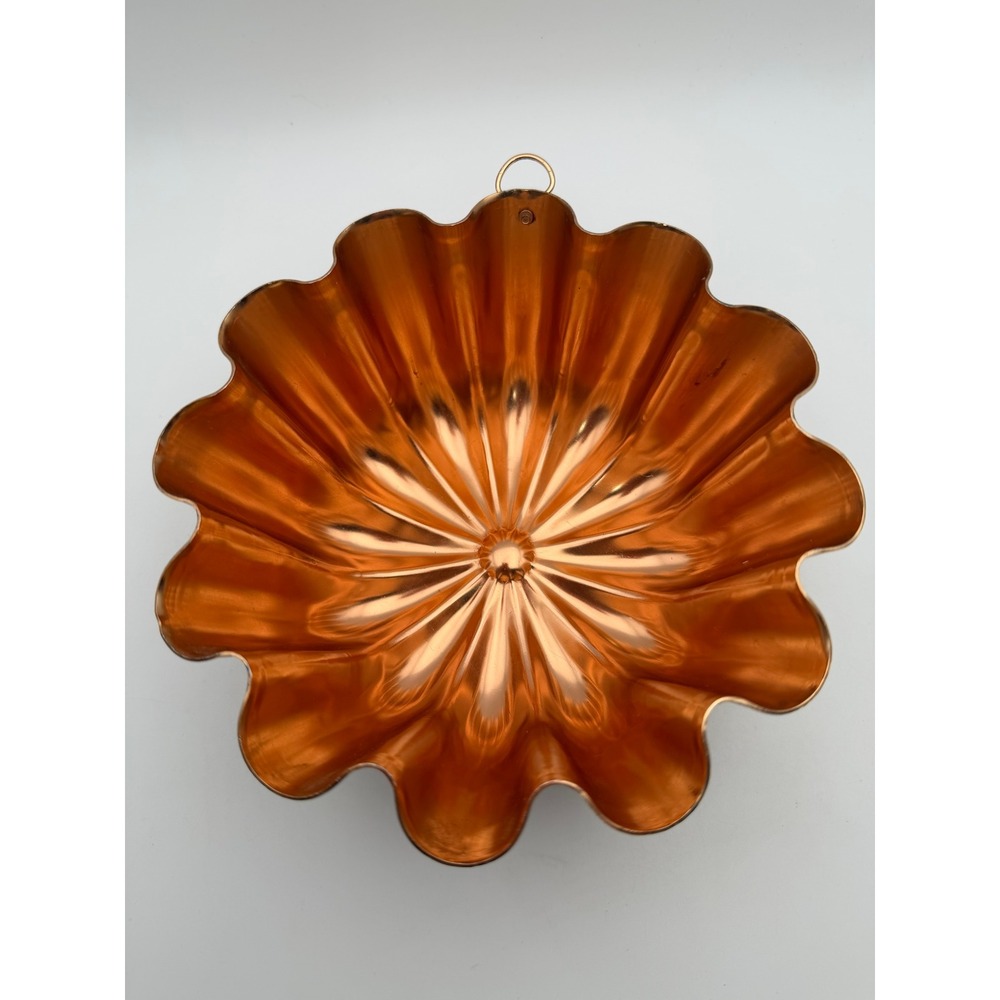 Vintage Copper Aluminum Fluted Scalloped Cake Gelatin Mold 3.5 Cup Wall Decor - Picture 2 of 12